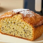 Saftiger Mohnkuchen, der im Airfryer zubereitet wird, mit perfektem Gebäck und aromatischem Mohn.