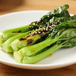 Leckerer Pak Choi, perfekt zubereitet im Airfryer für ein schnelles, gesundes Gericht.