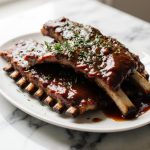 Spareribs aus der Heißluftfritteuse sind saftig und lecker.