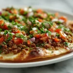 Türkische Lahmacun, frisch zubereitet im Airfryer.