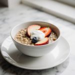 Winterlicher Haferbrei im Airfryer, ein warmes Frühstück für kalte Tage.